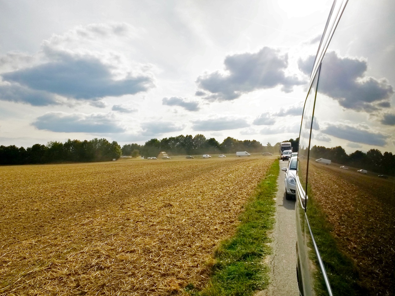 Feldweg statt Autobahn