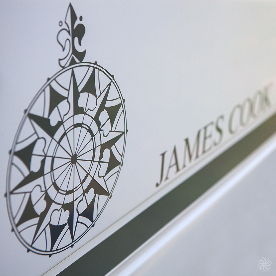 James Cook 20190214 02 intersensa 900px.jpg