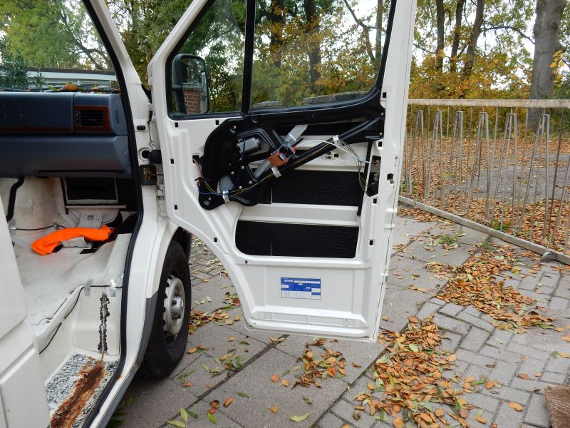 mit Bitumenplatten beklebt