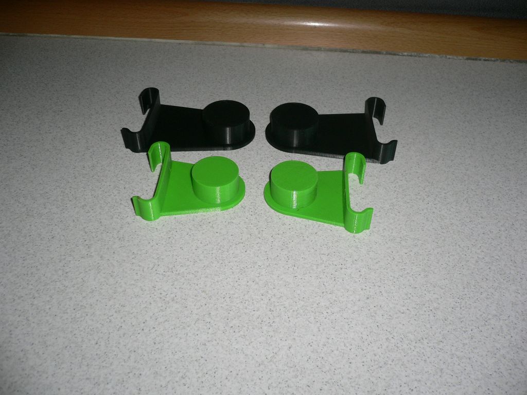 Wischtuchhalter (grün)<br />Küchenrolle- Toilettenpapierhalter (schwarz)